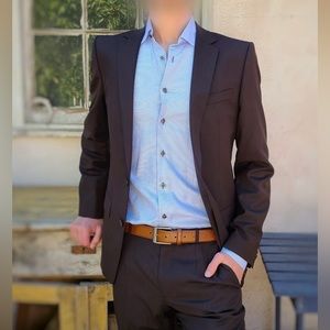 Hugo Boss brown men’s suit, 36L/90. “Amaro/Heise”